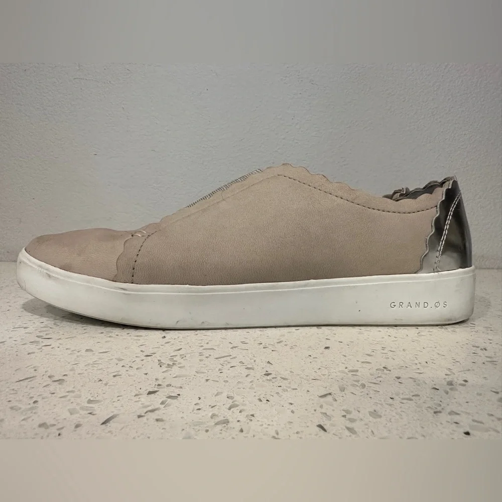 COLE HAAN Grand Crosscourt Scallop Slip-On Leather Shoes Women's Size 9B - Picture 3 of 10